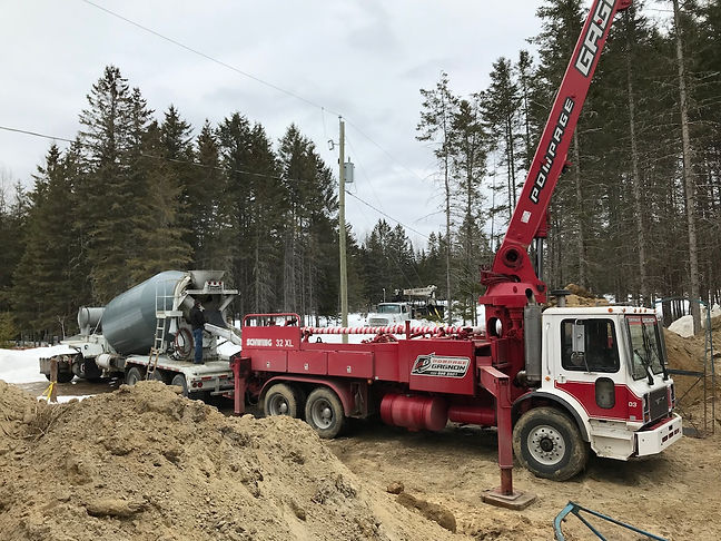 2e6a5e_774c0bb69fd04dcfbf58274653a50c99~mv2